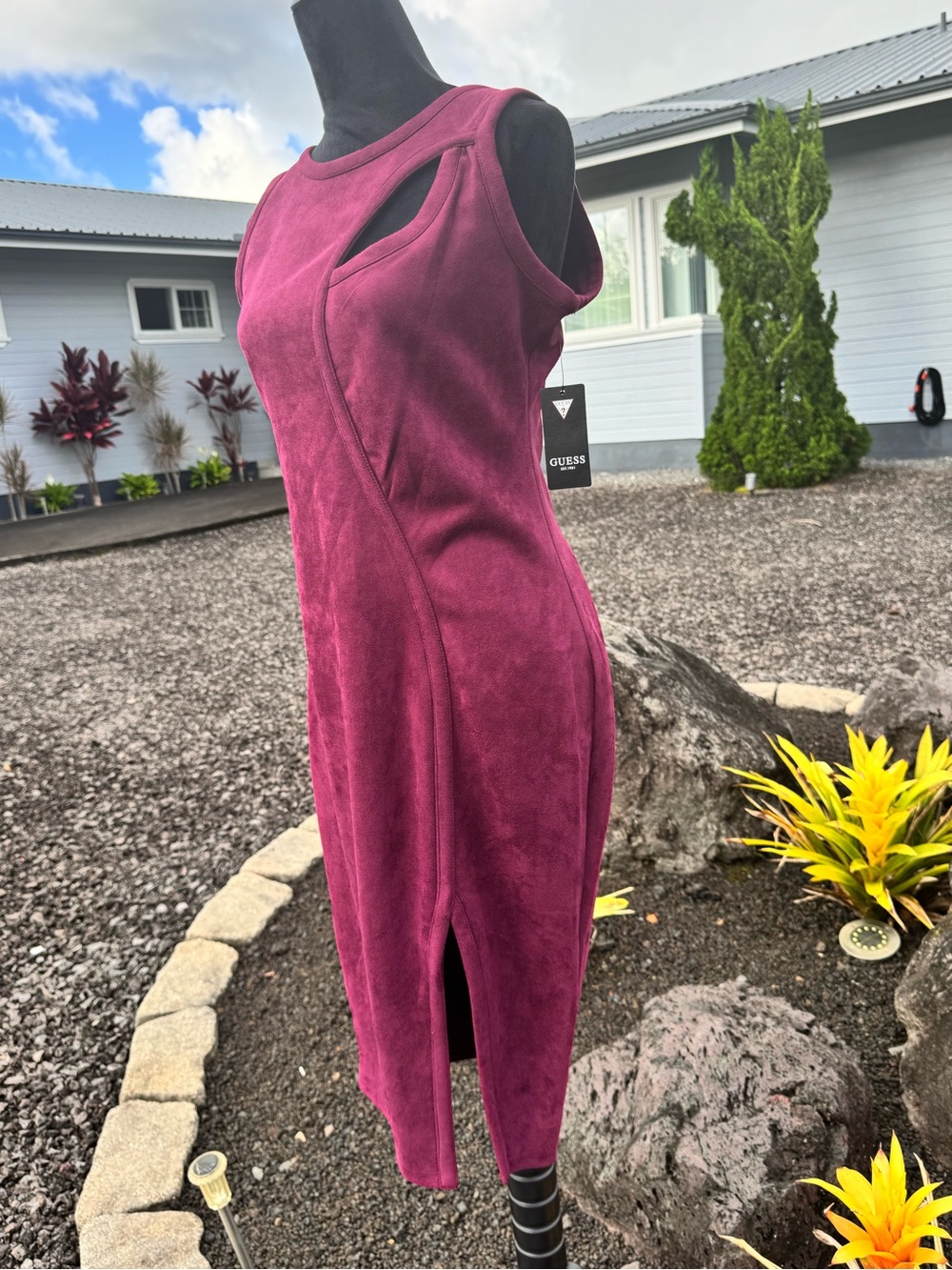 GUESS NWT Wine Faux Suede Women's Bodycon Midi Dress Size 8 - Picture 3 of 11